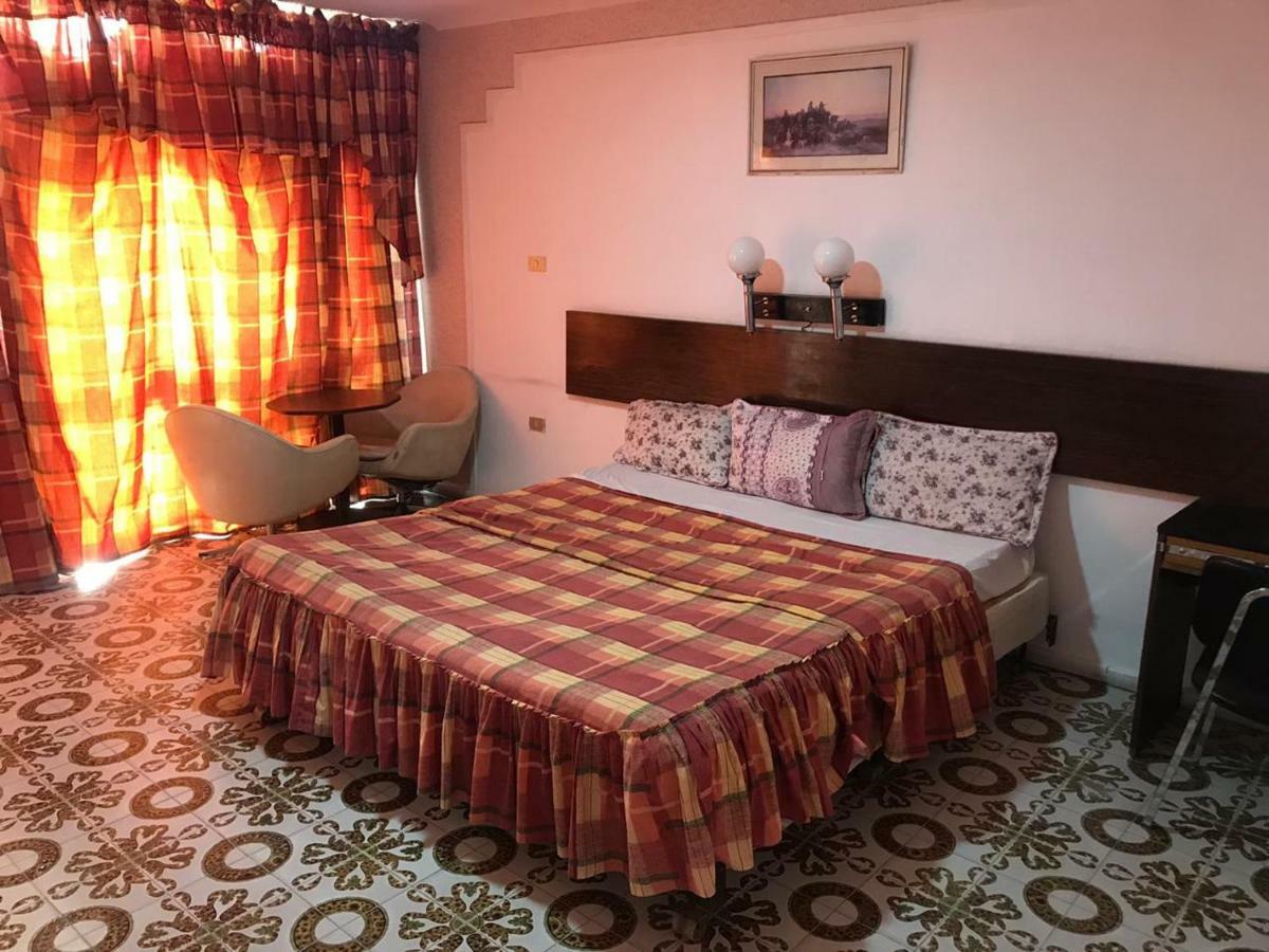 Aqaba Qazar Hotel Buitenkant foto