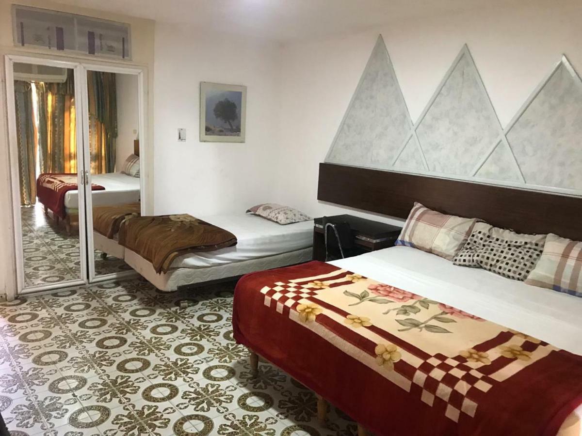 Aqaba Qazar Hotel Buitenkant foto